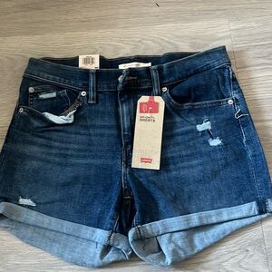 Levi’s Mid-Length Shorts, size 10/30